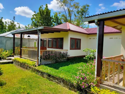 Ilasan Cottage. - Parkplatz