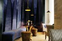 The Penthouse Hotel and Residences - Mountain view