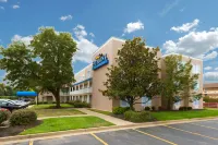 Baymont by Wyndham Louisville East Hotels in Hurstbourne