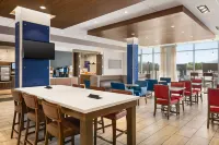 Holiday Inn Express & Suites Ukiah Các khách sạn ở Ukiah
