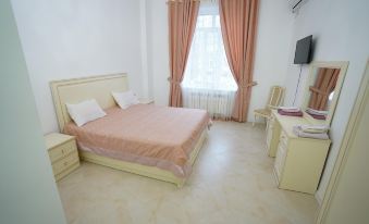 Tourist Hotel