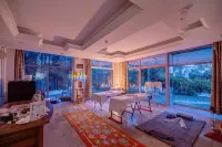 Hanedan Beach Hotel