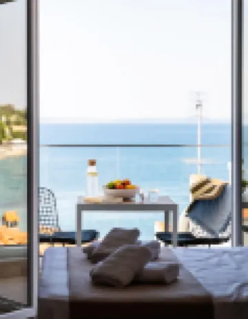 Aiora Suites