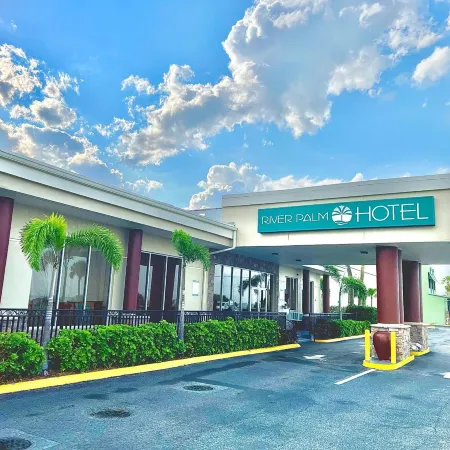 River Palm Hotel
