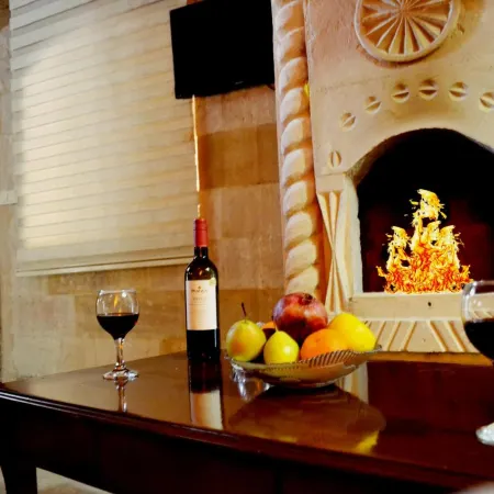 Family Cave Suite Hotel