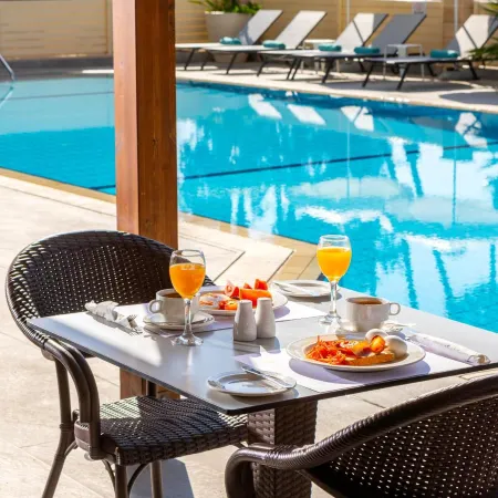 Kapetanios Limassol Hotel