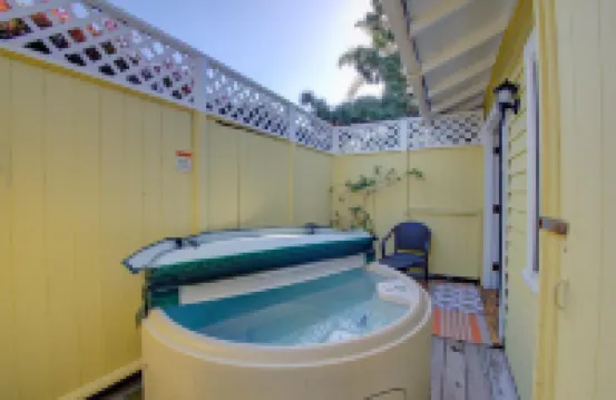 Secret Garden Inn & Cottages