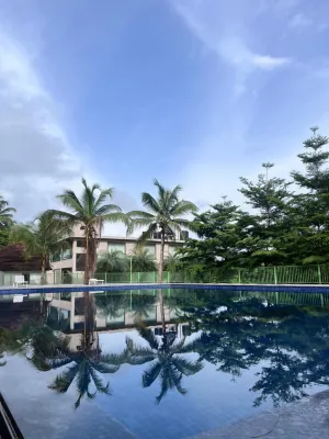 烏瓦金沙沙灘度假村 - 海滩