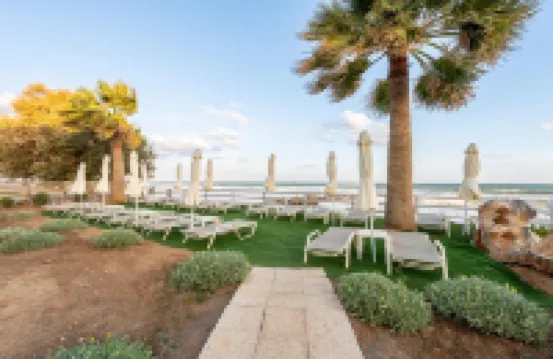 โรงแรมฮาร์มอนีเรธิมโนบีช