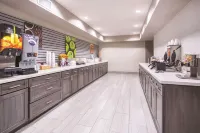 La Quinta Inn & Suites by Wyndham Williams-Grand Canyon Area - breakfast