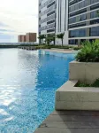 2BR Bauhaus 707 W/Pool & Free Parking