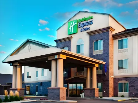 Holiday Inn Express & Suites Sheldon Отели в г. Шелдон