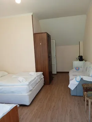 Zarechniy Hotel - Inns