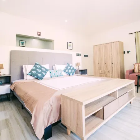 Denika's Suites