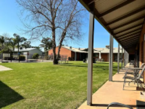 阿希利閣木屋汽車旅館