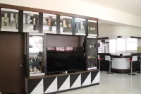 Magi House - bar