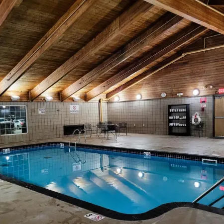AmericInn by Wyndham McAlester