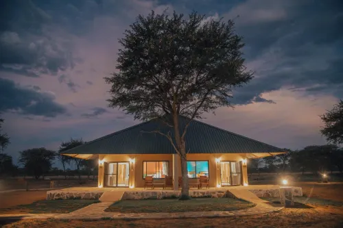 Africa Awaits Lodge & Safaris - parking