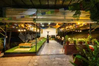 Wanderthirst Hostel - Hostels