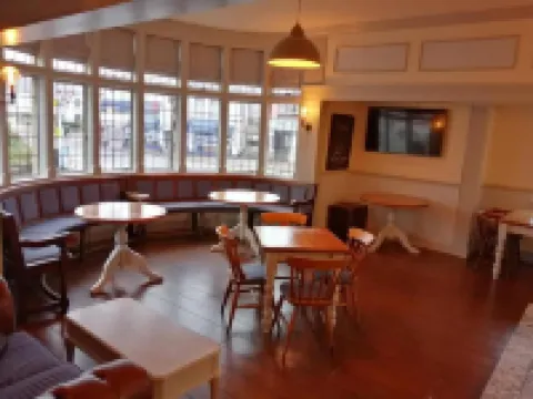 The George Inn