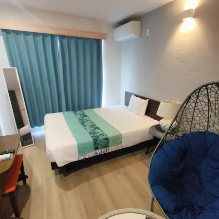 Room Biotop Yomitan
