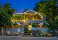 Giovanni House - Homestays