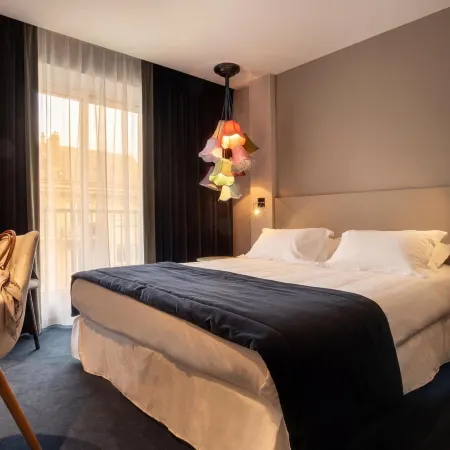 Hotel le Cinq Hyper - Centre