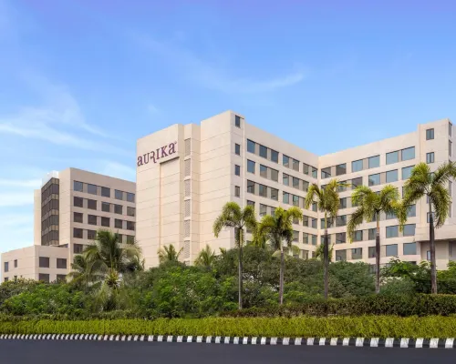 Aurika, Mumbai International Airport Hotels near Linking Road