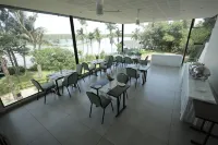 The Brook Serene - Nature Themed Boutique Resort Kollam - فطور