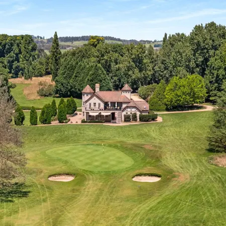 Peppers Manor House