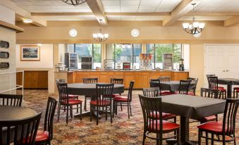 AmericInn by Wyndham la Crosse Riverfront Conference Center