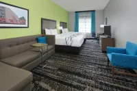 La Quinta Inn & Suites by Wyndham Tyler South Hotels in Tyler