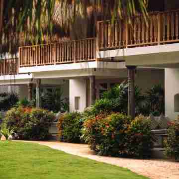 Halcyon Mawella Hotel Exterior