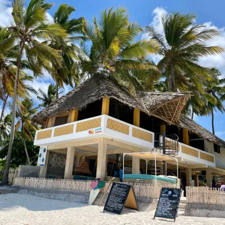 Blue Reef Sport & Fishing Lodge and Bungalows