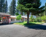 思瑟科優汽車旅館