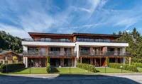 Ski & Golf Suites Zell am See by Alpin Rentals - Incl Summercard فنادق في Bruck an der GroBglocknerstraBe