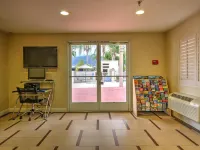 Burbank Inn and Suites Hotels in Burbank