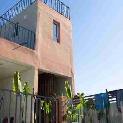 Playa Del Sol Surf House Hotel Exterior