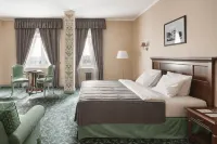 Remezov Hotel فنادق في تيومين