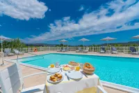 Leonidas Resort - Mountain view