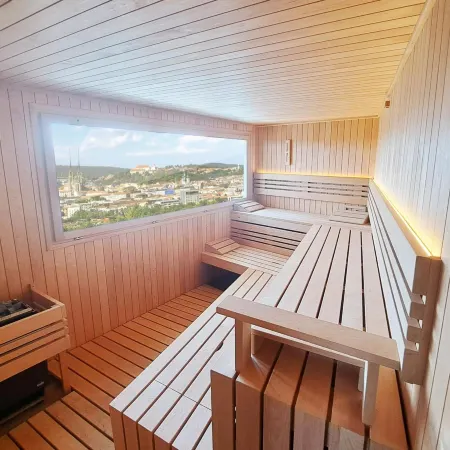 Cosmopolitan Bobycentrum - Czech Leading Hotels