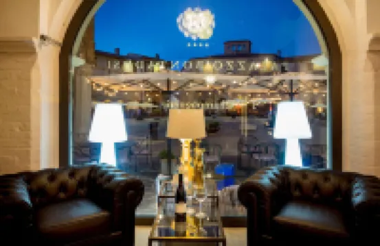 帕拉索朋塔多西温泉酒店