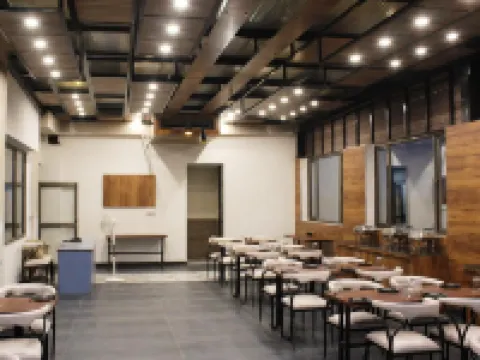 The Vrindwoods Hoteles en Vrindavan