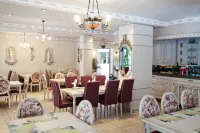 Parthenon Art Hotel
