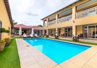 Lakeview Boutique Hotel & Conference Center - Pools