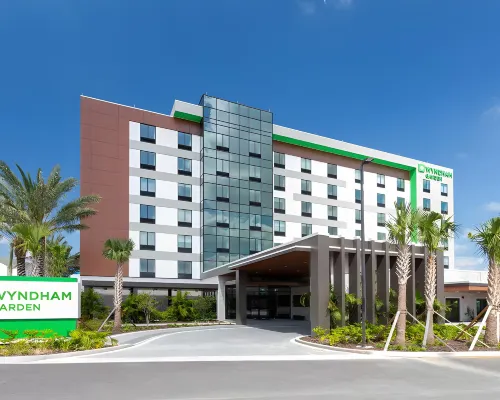 Wyndham Garden Orlando Universal / I Drive Hotels near Universal Studios Orlando