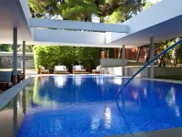 Life Gallery Athens - หรู