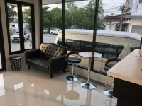 โรงแรมเดอะฮับ สุราษฎร์ธานี โรงแรมในสุราษฎร์ธานี