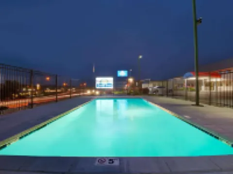 Days Inn by Wyndham Independence Hotels in Independence