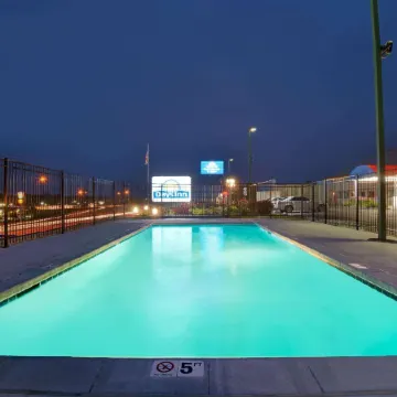 Days Inn by Wyndham Independence